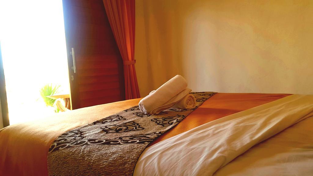 Kubu Sunset Guest House Nusa Lembongan  Exterior photo