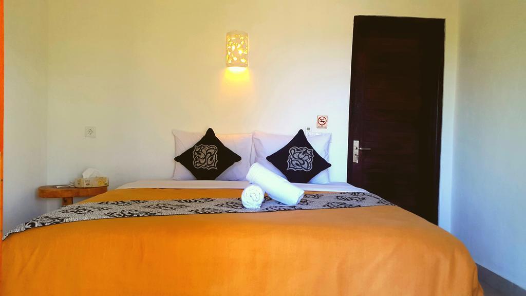 Kubu Sunset Guest House Nusa Lembongan  Exterior photo