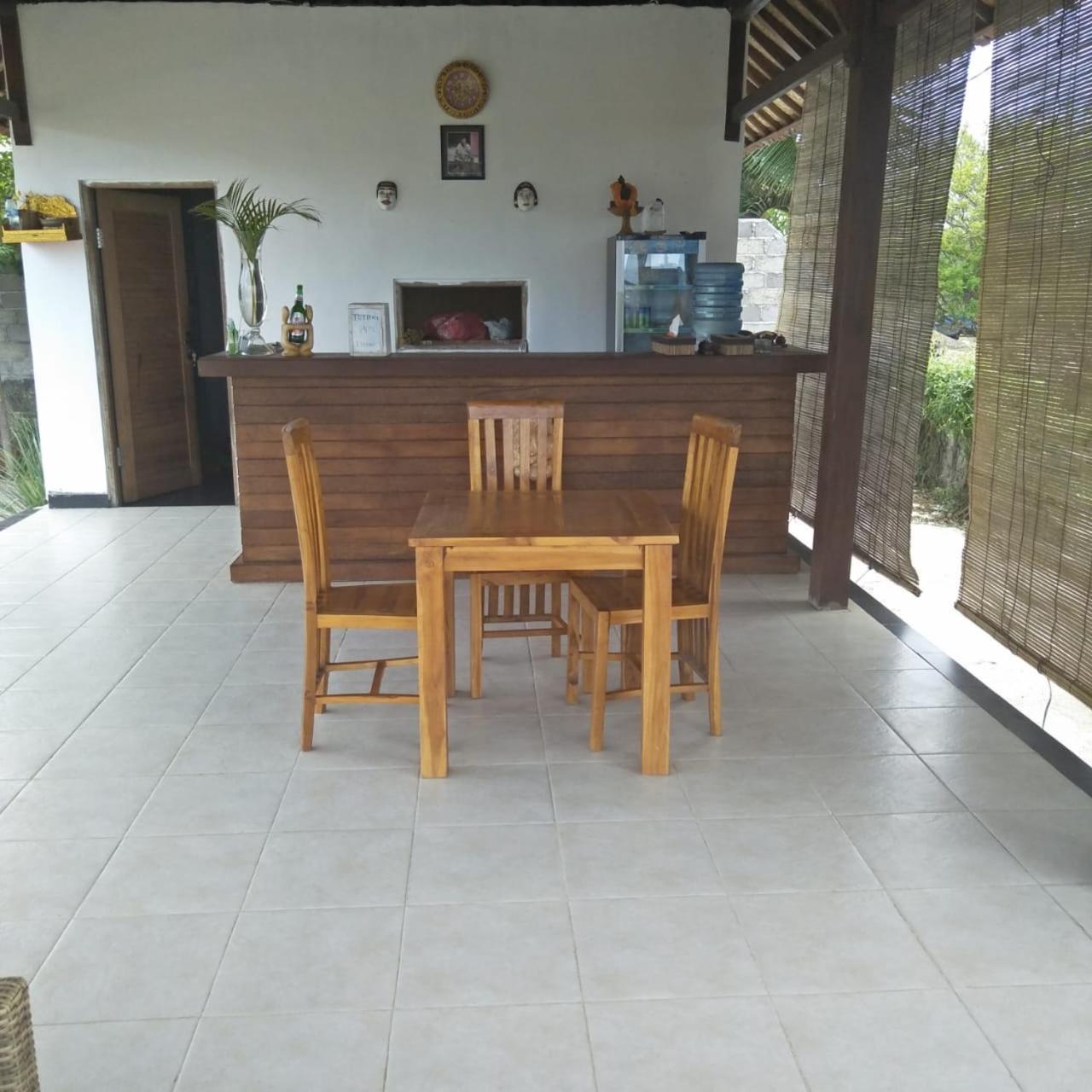 Kubu Sunset Guest House Nusa Lembongan  Exterior photo