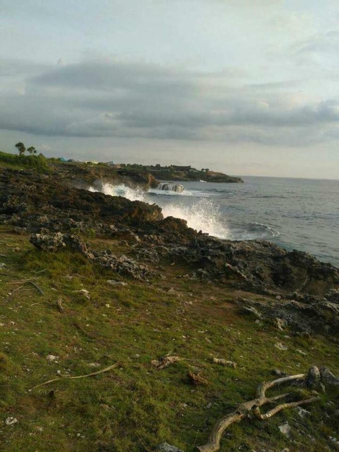 Kubu Sunset Guest House Nusa Lembongan  Exterior photo